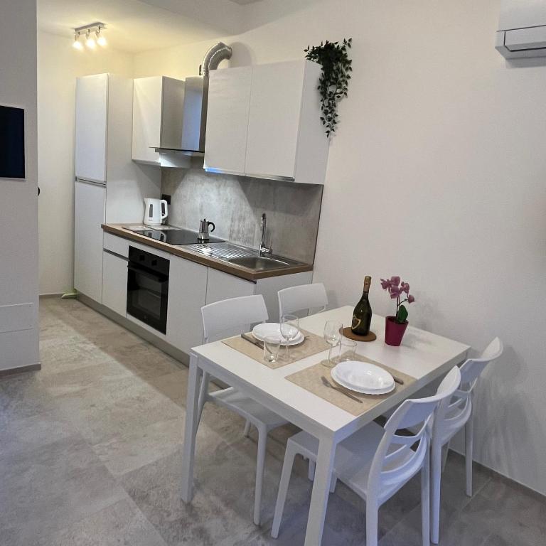 Bellagio Inn Studio - Appartamento Monolocale con 1 Letto Matrimoniale - 8