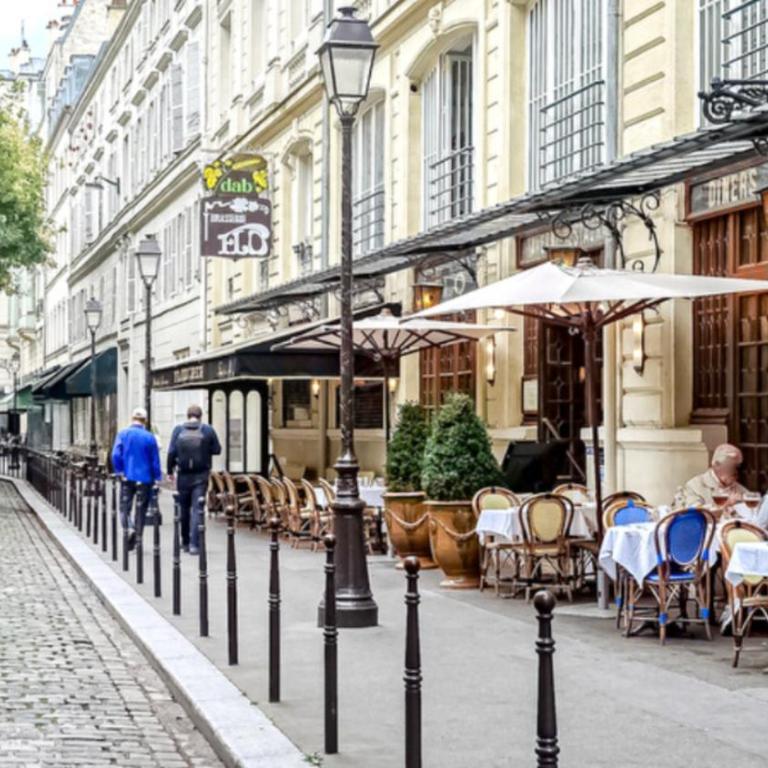 Paris Rooftop Views Cosy Separate Living Stay - One-Bedroom Apartment - 45