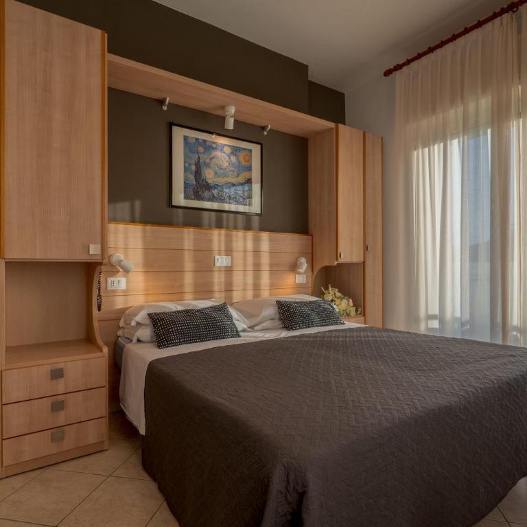 Hotel Mocambo Riccione CENTRALISSIMO AL MARE - Superior Double Room - 9
