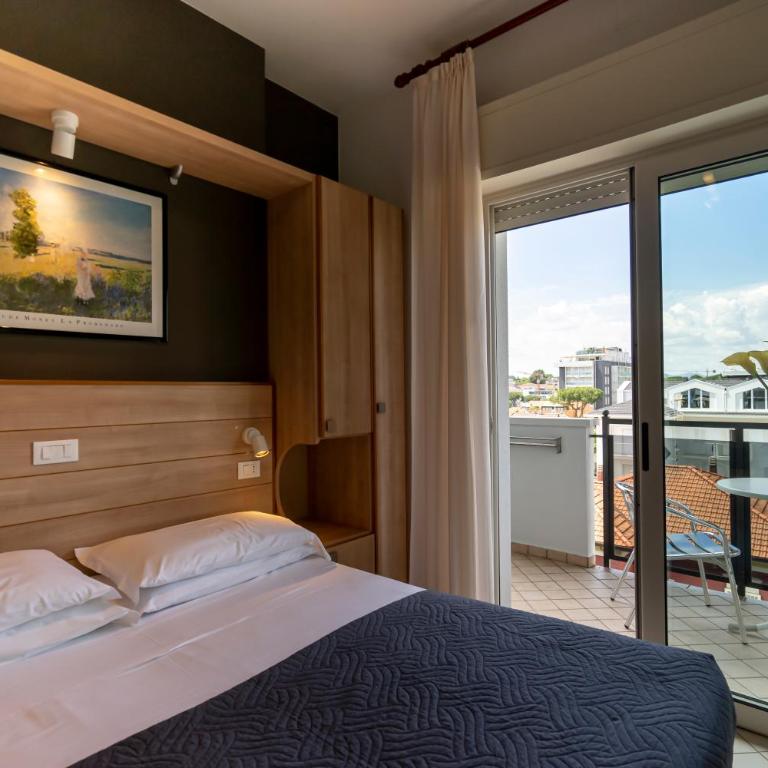 Hotel Mocambo Riccione CENTRALISSIMO AL MARE - Superior Double Room - 8