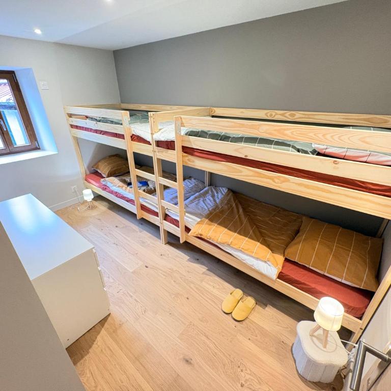 Chalet familial au pied des randonnées - Appartement rénové en rdc proche du centre - Linge inclus - Appartamento con 3 Camere da Letto - 7