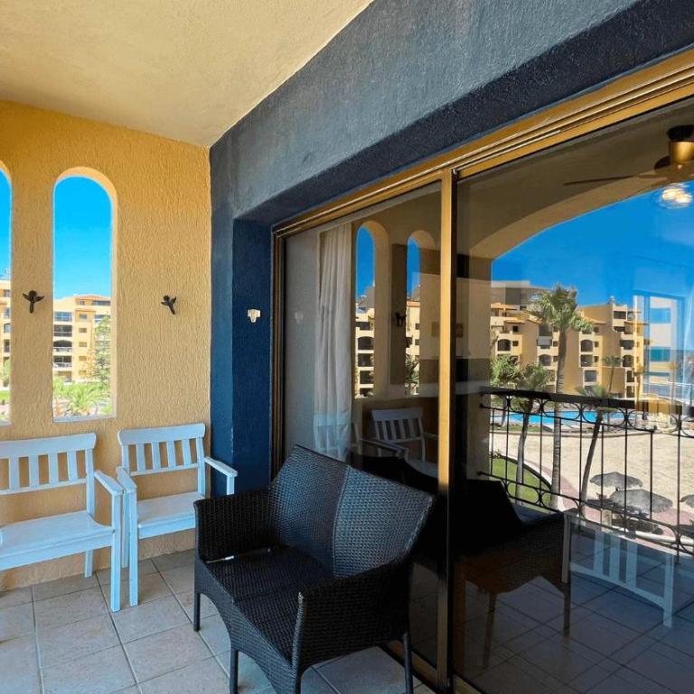Comfy & Updated 4th Floor Condo Princesa E-401 - Apartamento - 24