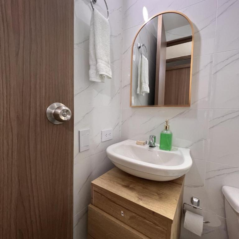 Silvia Maria LH I Tu Apto En Valledupar I Lujo y Confort - Apartamento con vistas a la piscina - 59