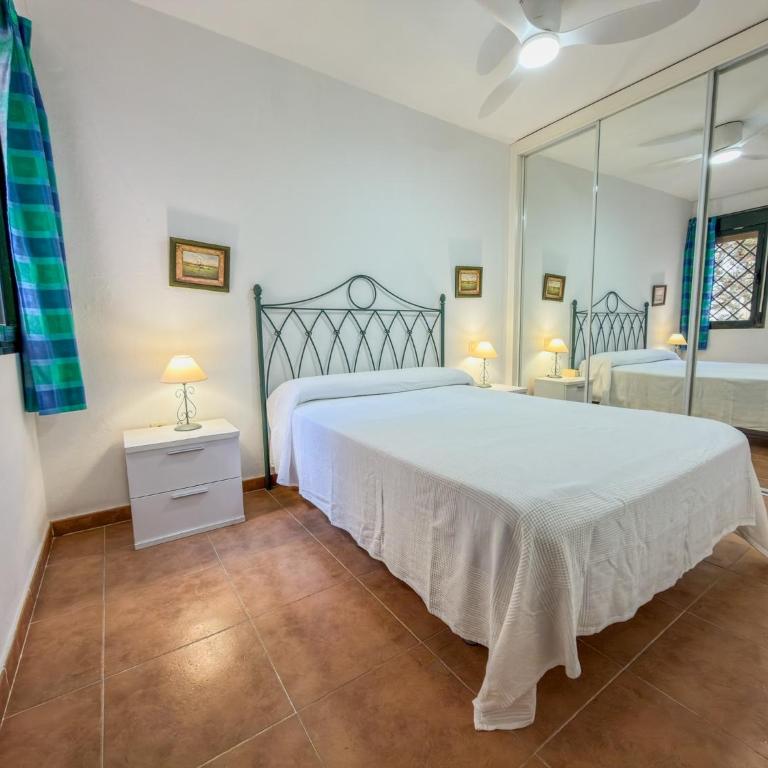 Beachfront apartment - Two-Bedroom Apartment - 10