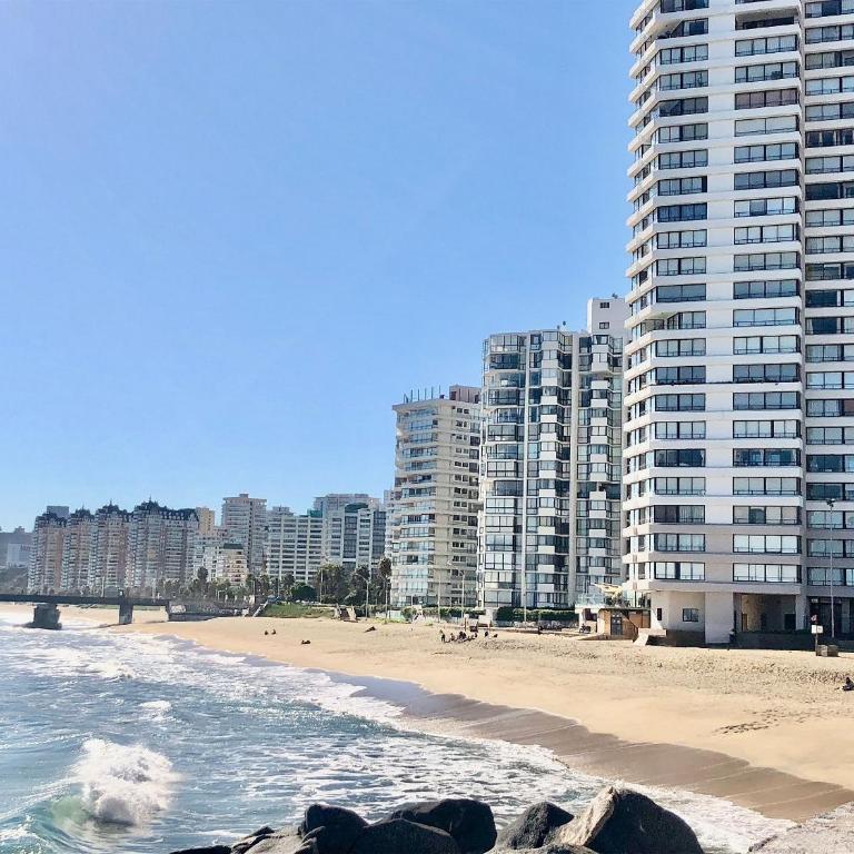 Experience Av San Martin and the Beach - Apartment - 36