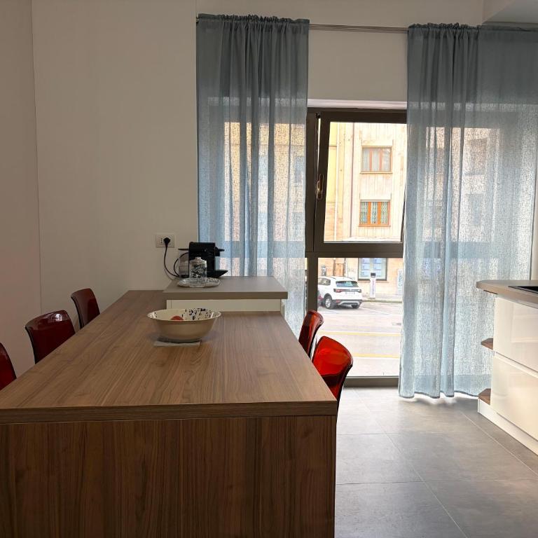 Numero 5 - Modern 2BR Steps to Arno River & 12 min to Tower - Appartamento con 2 Camere da Letto - 5