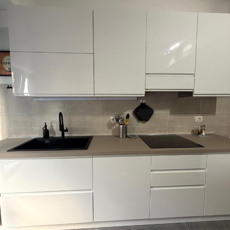Numero 5 - Modern 2BR Steps to Arno River & 12 min to Tower - Appartamento con 2 Camere da Letto - 8