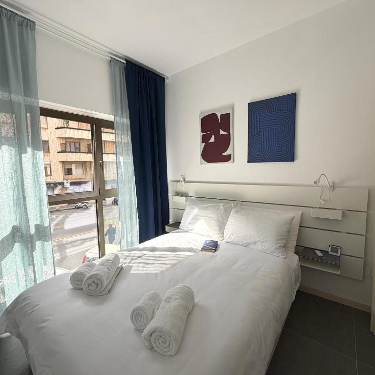 Numero 5 - Modern 2BR Steps to Arno River & 12 min to Tower - Appartamento con 2 Camere da Letto - 16