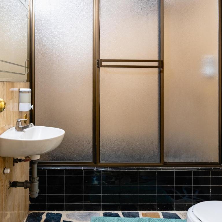 Innovar Casa Hostal - Habitación Doble Estándar - 1 o 2 camas - 18