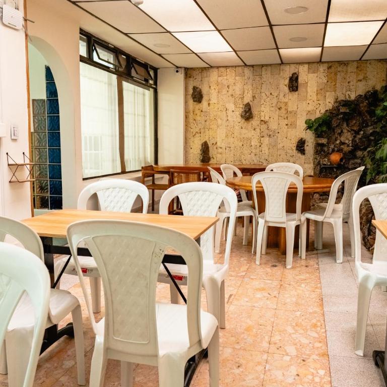 Innovar Casa Hostal - Habitación Doble Estándar - 1 o 2 camas - 8