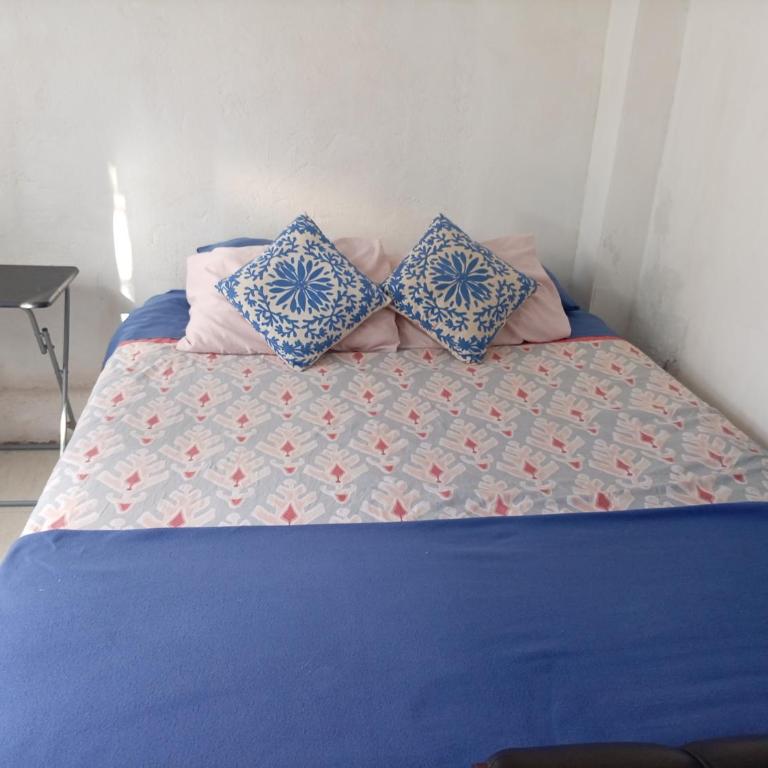 Santorini house y Santorini house 2 - Triple Room with Bathroom - 2
