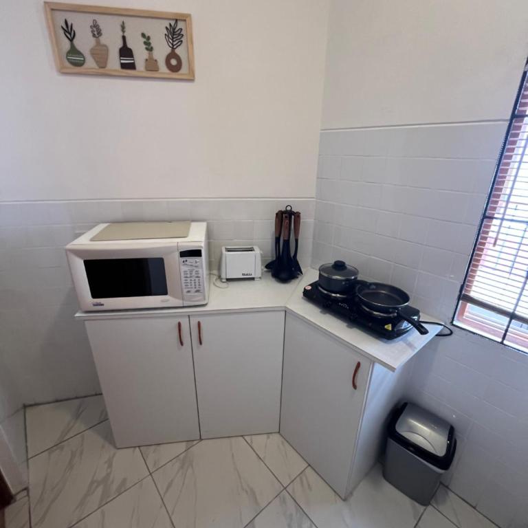 Cozy 1-Bedroom Apt for 4 in Central Miraflores - One-Bedroom Apartment - 10