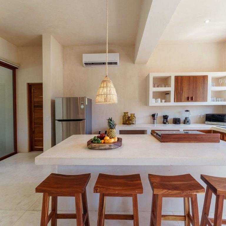 Modern ground-level 3BR Retreat with Private Pool - Apartamento - 12