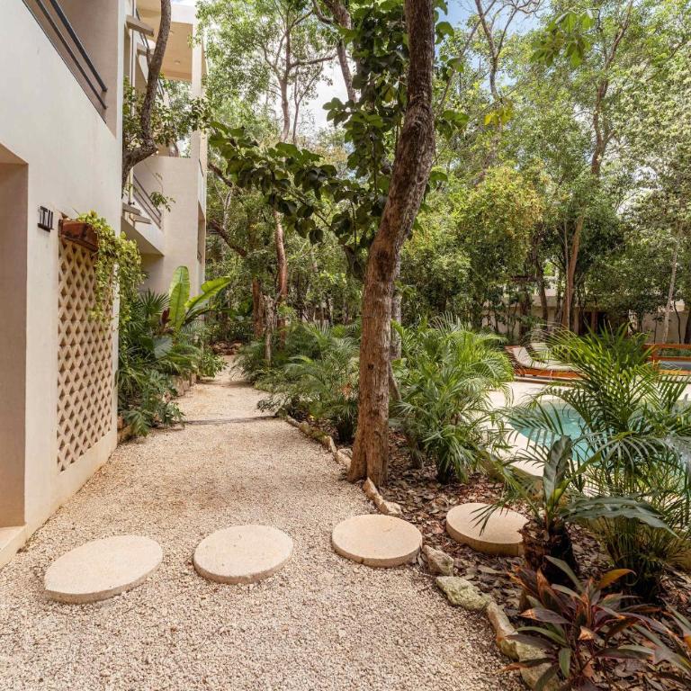 Modern ground-level 3BR Retreat with Private Pool - Apartamento - 36