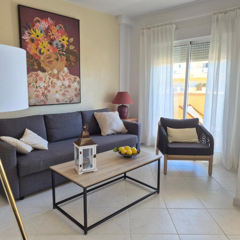Estupendo apartamento en primera línea de playa y con vistas al mar - Apartamento con terraza - 19