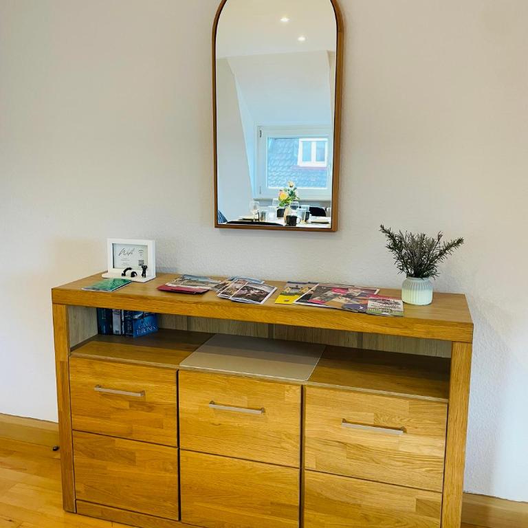 Giebelglück - 3 Zimmer, direkt an der UniKlinik, 2 Schlafzimmer, 4 Gäste, WLAN - Apartment mit 2 Schlafzimmern und Balkon - 34