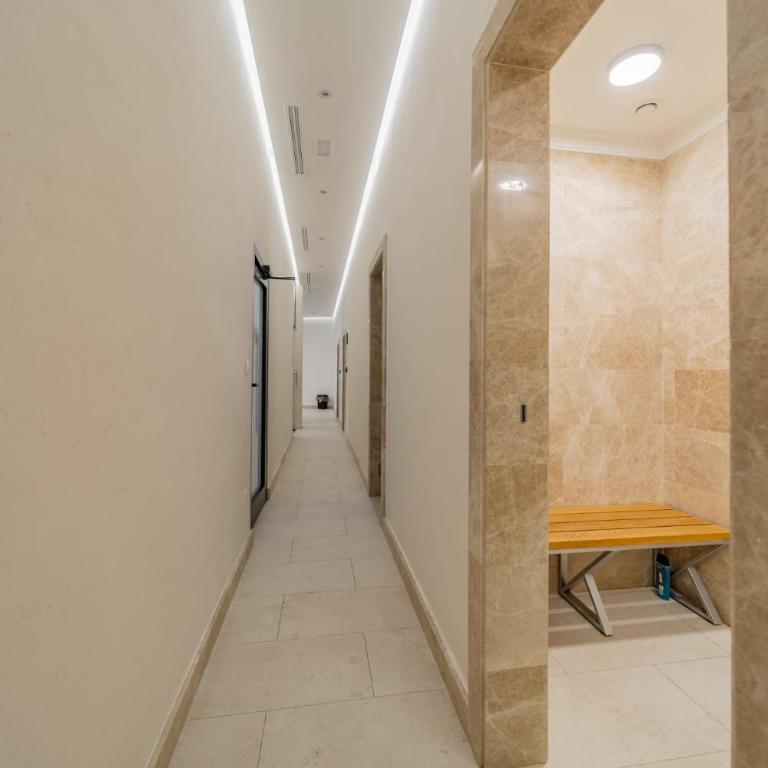 Dedinje Luxury Apartment with Spa & Garage - Apartman sa 2 Spavaće Sobe - 32