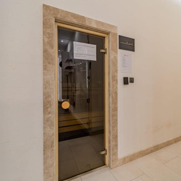 Dedinje Luxury Apartment with Spa & Garage - Apartman sa 2 Spavaće Sobe - 37