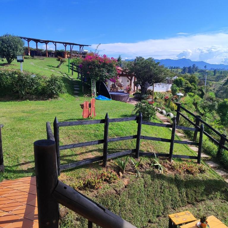 Finca Cercanías Marinilla - Casa Campestre - Vacation Home - 39