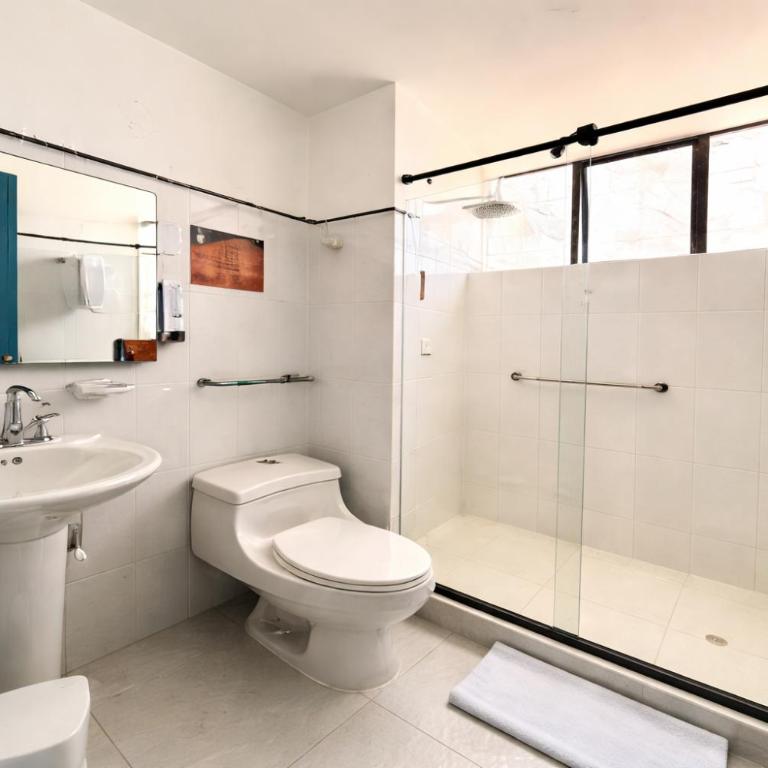 TAMA Hotel Santa Marta - Deluxe Queen Room - 3