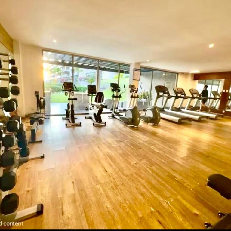 Beautiful condo 2bed, 3bath, pools and city views! - Apartamento de 2 dormitorios - 3