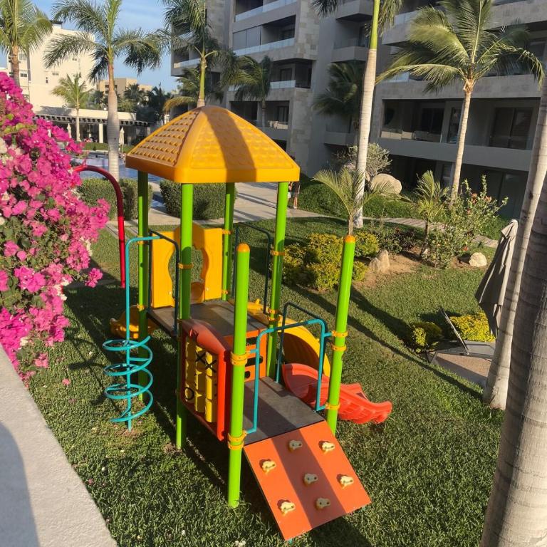 Beautiful condo 2bed, 3bath, pools and city views! - Apartamento de 2 dormitorios - 20