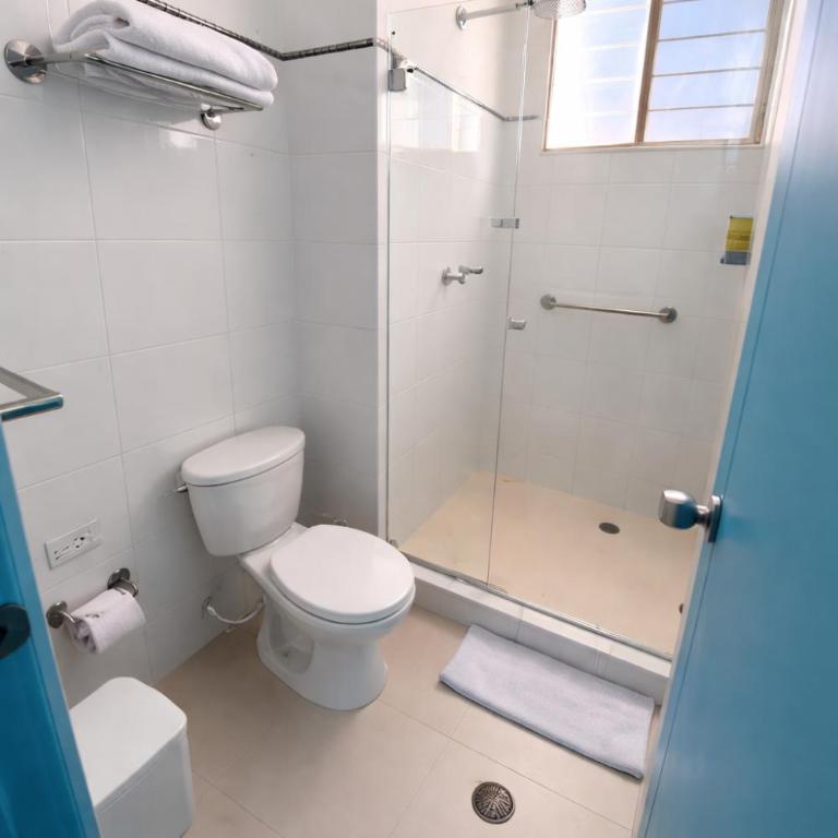 TAMA Hotel Santa Marta - Quadruple Room - 7