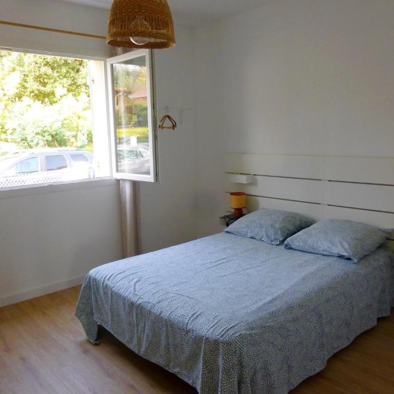House with breathtaking view of the lake - Four-Bedroom Vacation Home - 24