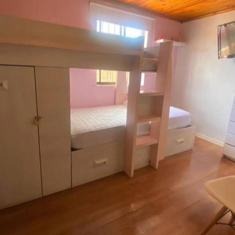 Lautaro - Three-Bedroom House - 1