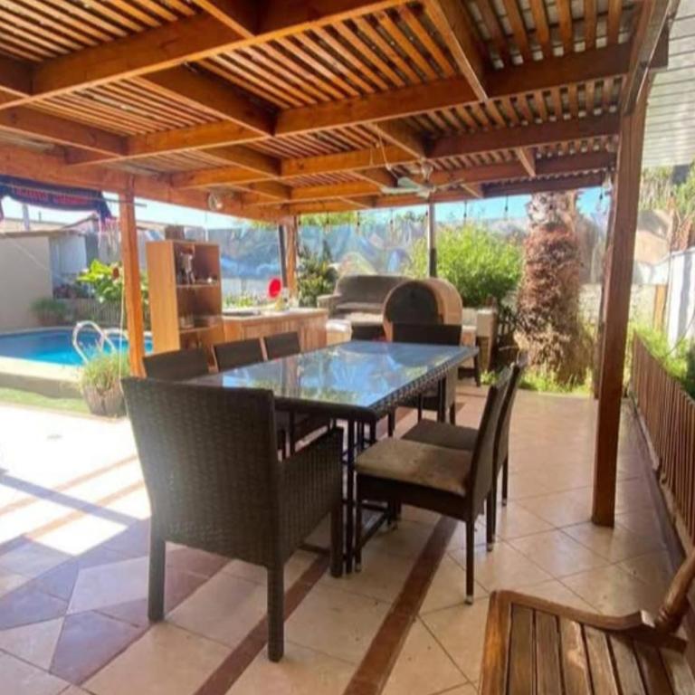 Lautaro - Three-Bedroom House - 4