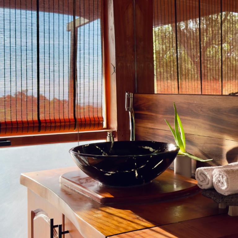 Casa Vikingo - A Unique, Secluded Highland Cabin - One-Bedroom Villa - 20