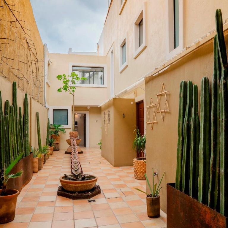 PORFIRIO 2 · Two Houses Seven Bedroom Group Retreat - Casa - 10