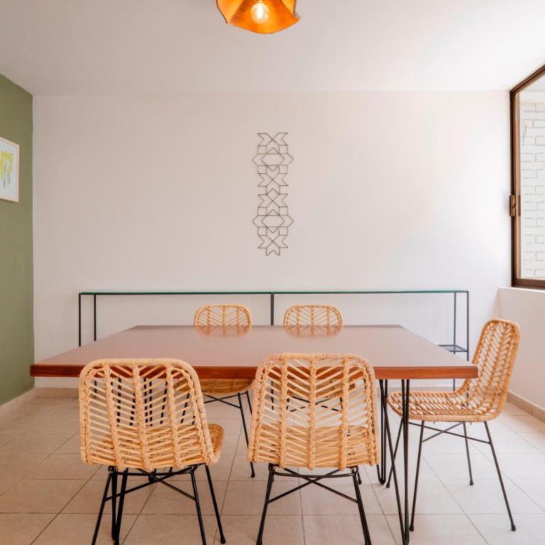 COMPLEJO PORFIRIO · Two Houses Seven Bedroom Group Retreat - Casa - 2