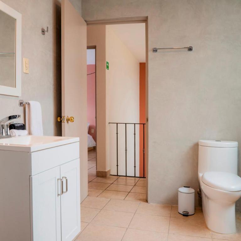 COMPLEJO PORFIRIO · Two Houses Seven Bedroom Group Retreat - Casa - 15