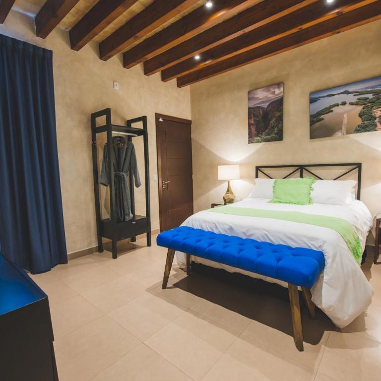 COSIJOPI · Spacious Colonial Home with Terrace - Casa - 31