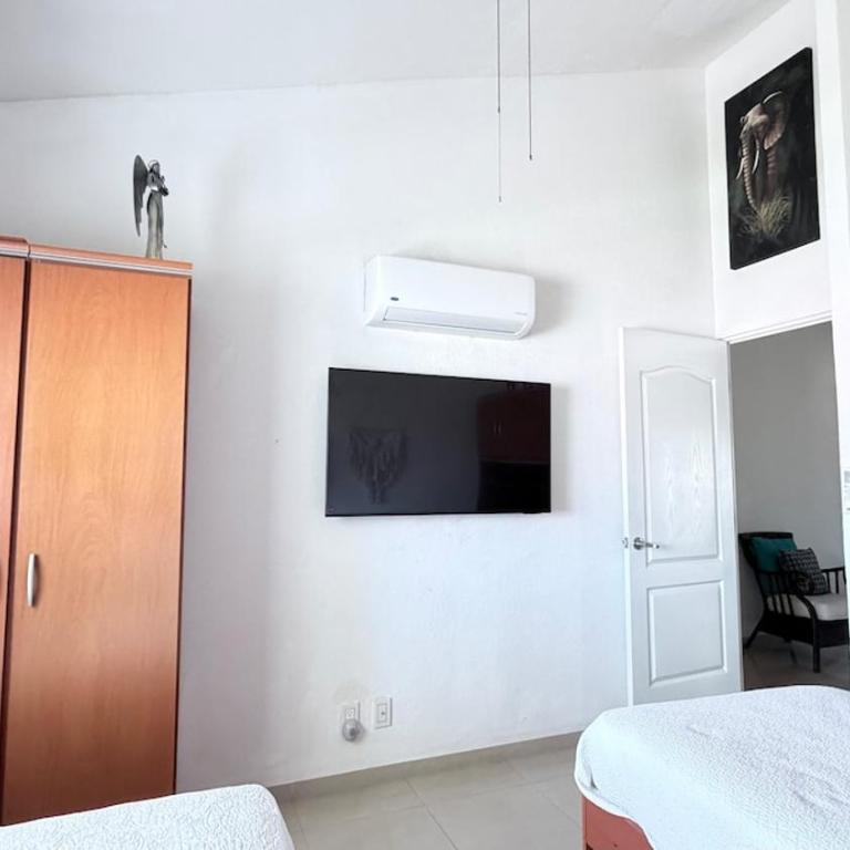 Espectacular Depa cerca de playa y Arena GNP - Apartamento de 3 dormitorios - 17