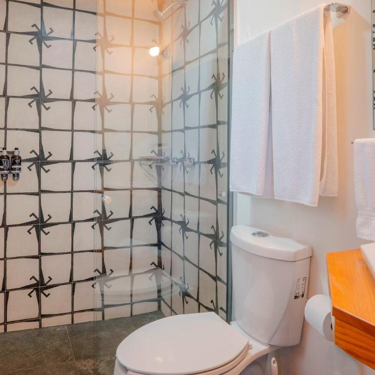 REGIONES - ISTMO · ASpacious 3 Bedroom Apt Upper Room - Apartamento - 38