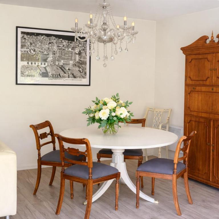 Las Condes familiar Deluxe - Three-Bedroom Apartment - 8