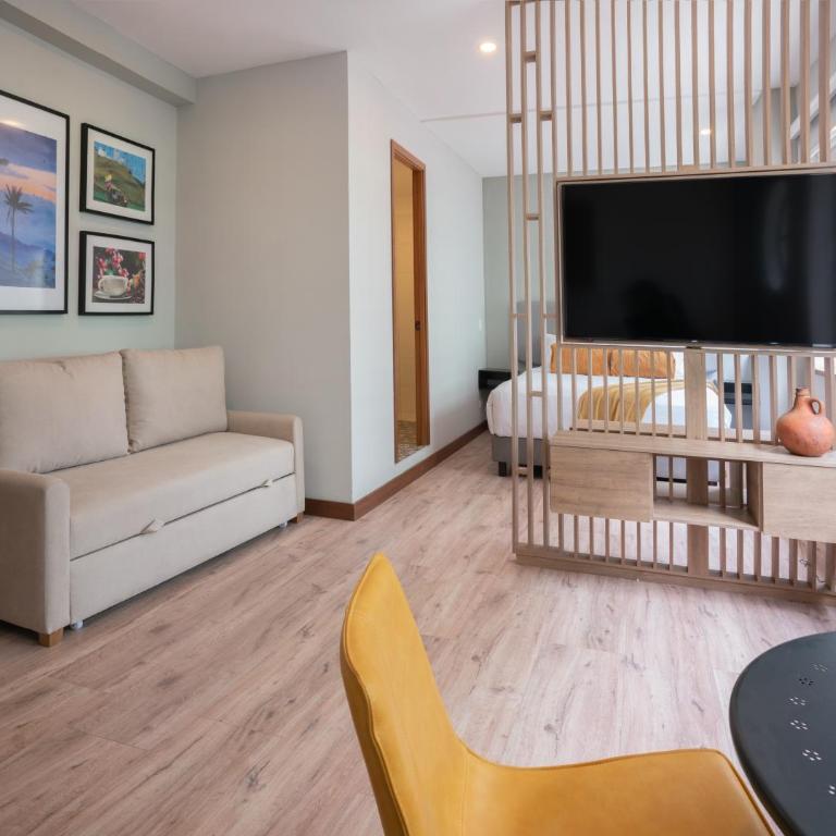 Hotel CasaSue - Standard Suite - 4