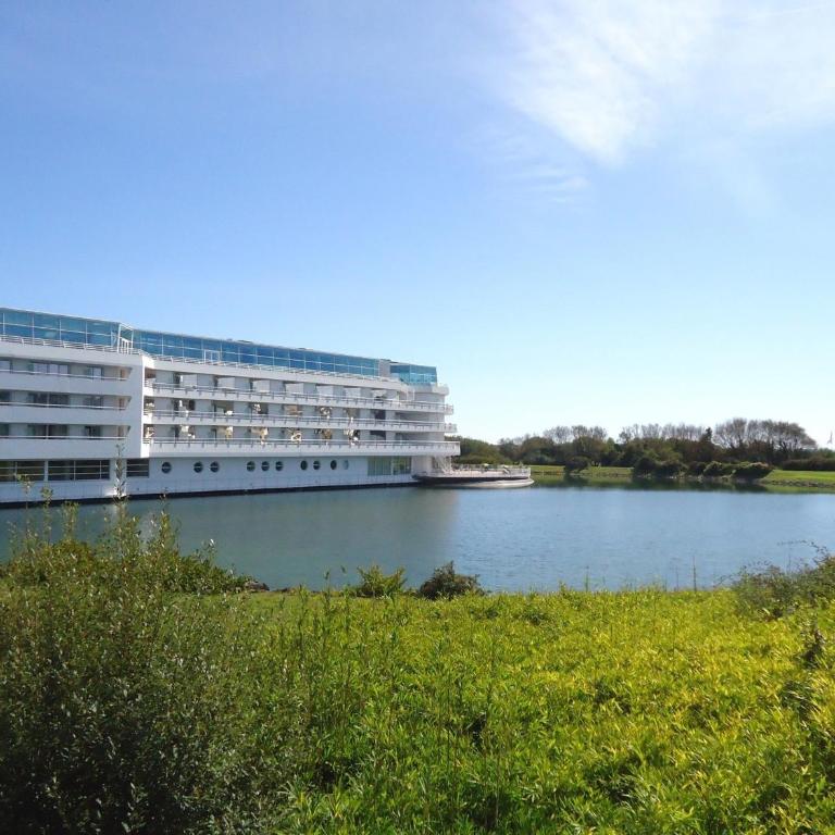 Charmant apt famille avec balcon au Port du Crouesty, parking inclus - FR-1-639-55 - Appartement - 14