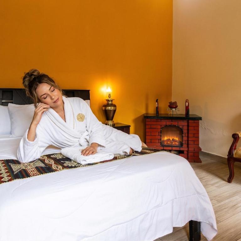 Back Packer - Large Double Room - 1