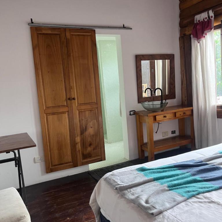 Llahuen - Habitación Doble con baño privado - 5