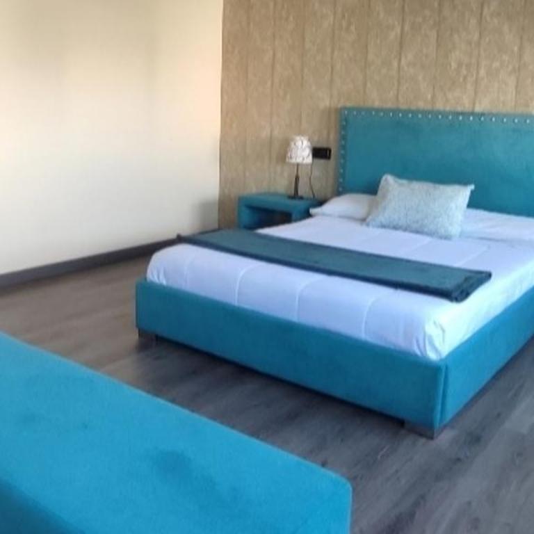 Apartamento en el Grove - Two-Bedroom Apartment - 4