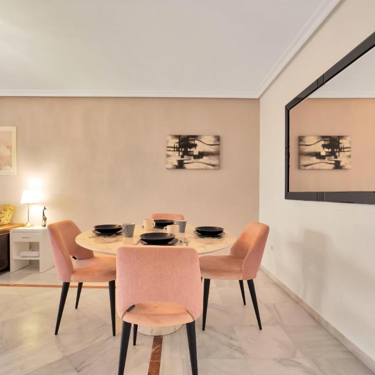 Apartamento con enorme terraza en complejo con piscina en Nueva Andalucía - Lorcrimar - Two-Bedroom Apartment - 3
