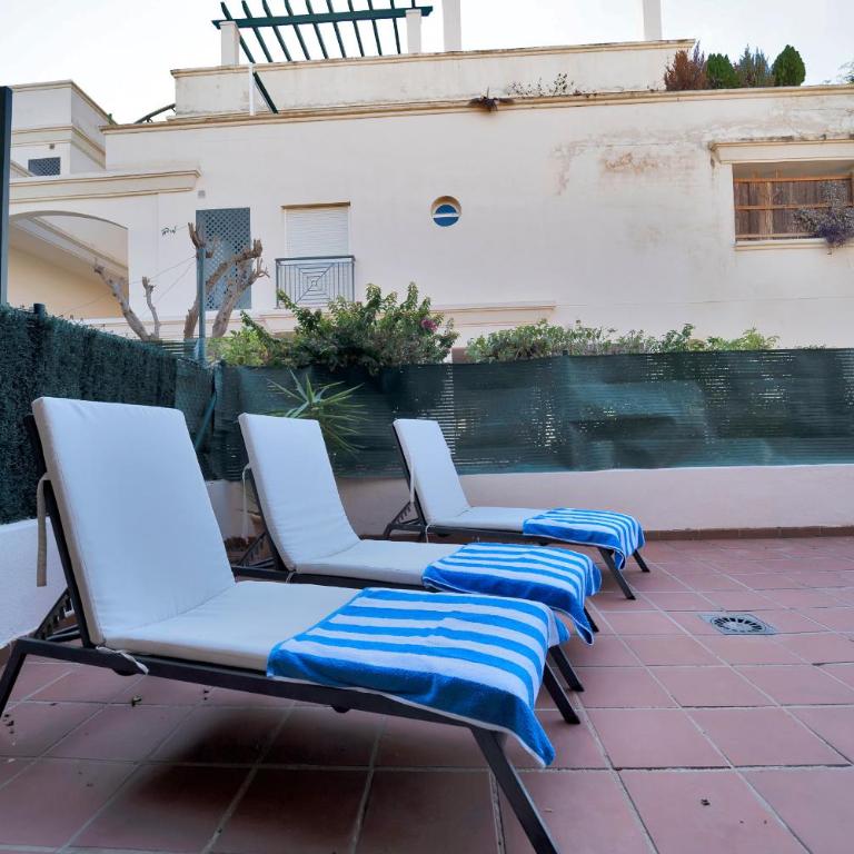 Apartamento con enorme terraza en complejo con piscina en Nueva Andalucía - Lorcrimar - Two-Bedroom Apartment - 19
