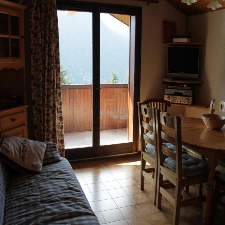 Apartment in Chatel near Cable Car - Appartement 2 Chambres - 16