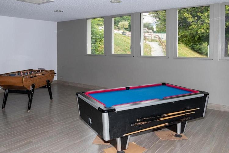 Mobile homes for 4 people with lake view in Residence L'Ecrin du Lac, Chorges - Appartement 3 Chambres - 23