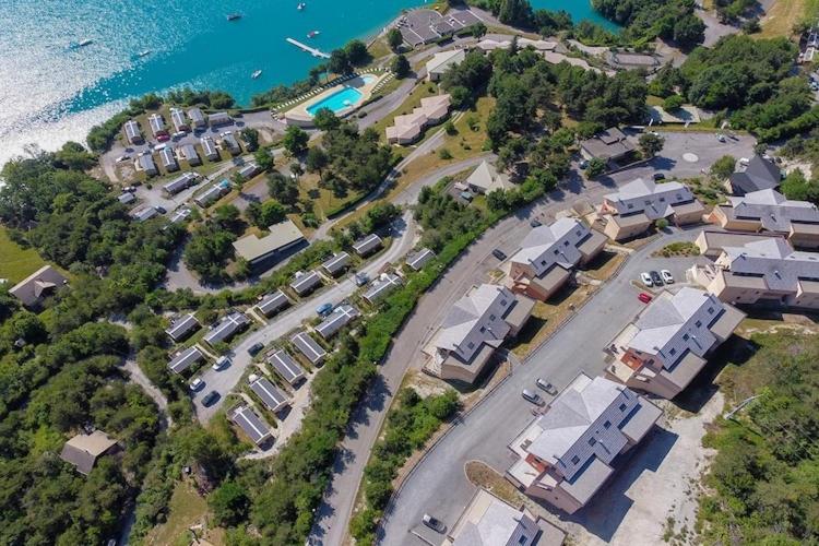 Mobile homes for 4 people with lake view in Residence L'Ecrin du Lac, Chorges - Appartement 3 Chambres - 8