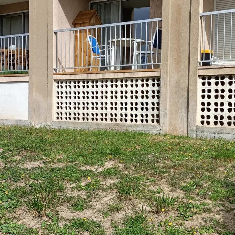 Studio cosy pour curistes avec terrasse, vue sur piscine - Appartement 1 Chambre - 10