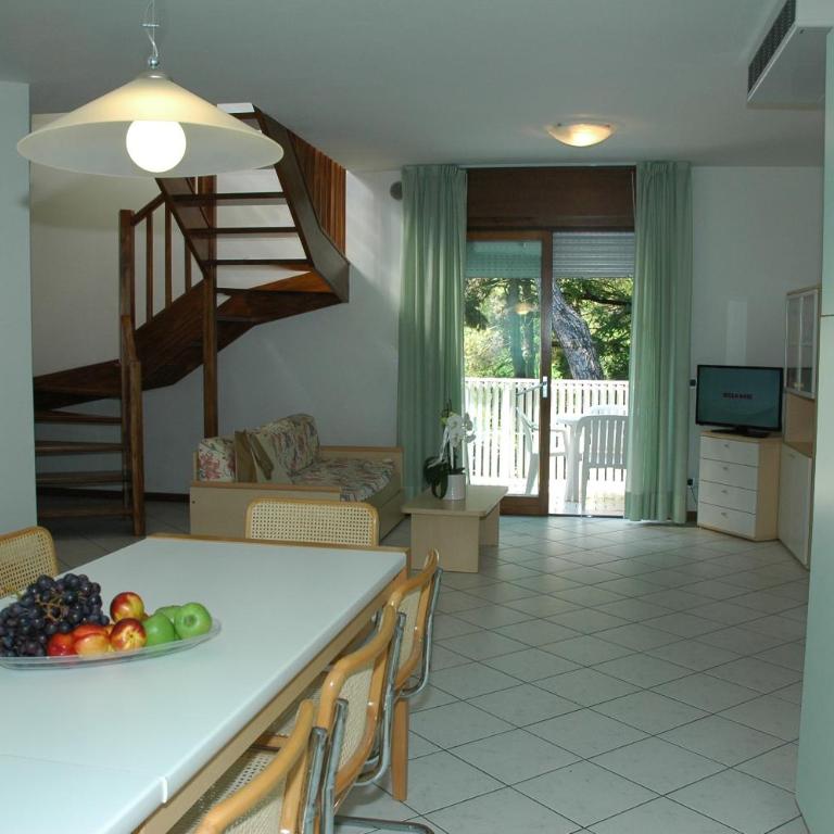 Appartamenti Vacanza Albatros - Appartamento Superior con 3 Camere da Letto - Via Julia, 3/5 - 8
